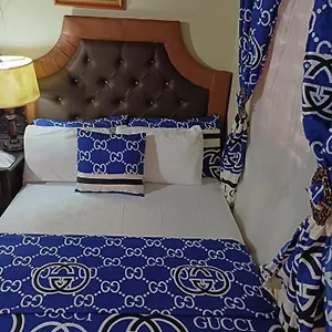 Barbican Cozy Flat At Dillsbury Kingston